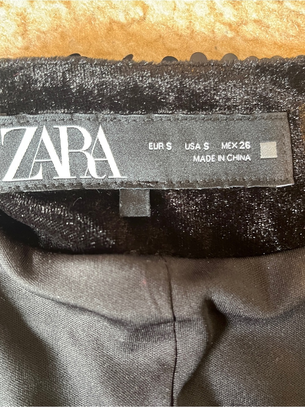 Sequin Vest - Zara - Picture 4 of 4